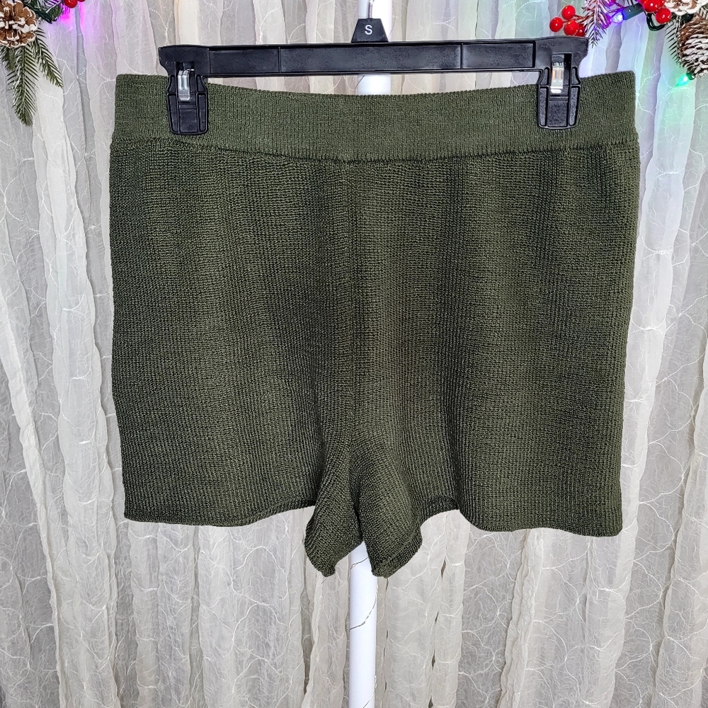 Zenana Outfitters 2 Piece Set Olive Knit Sweater and Shorts Oversized Boutique - Picture 4 of 7